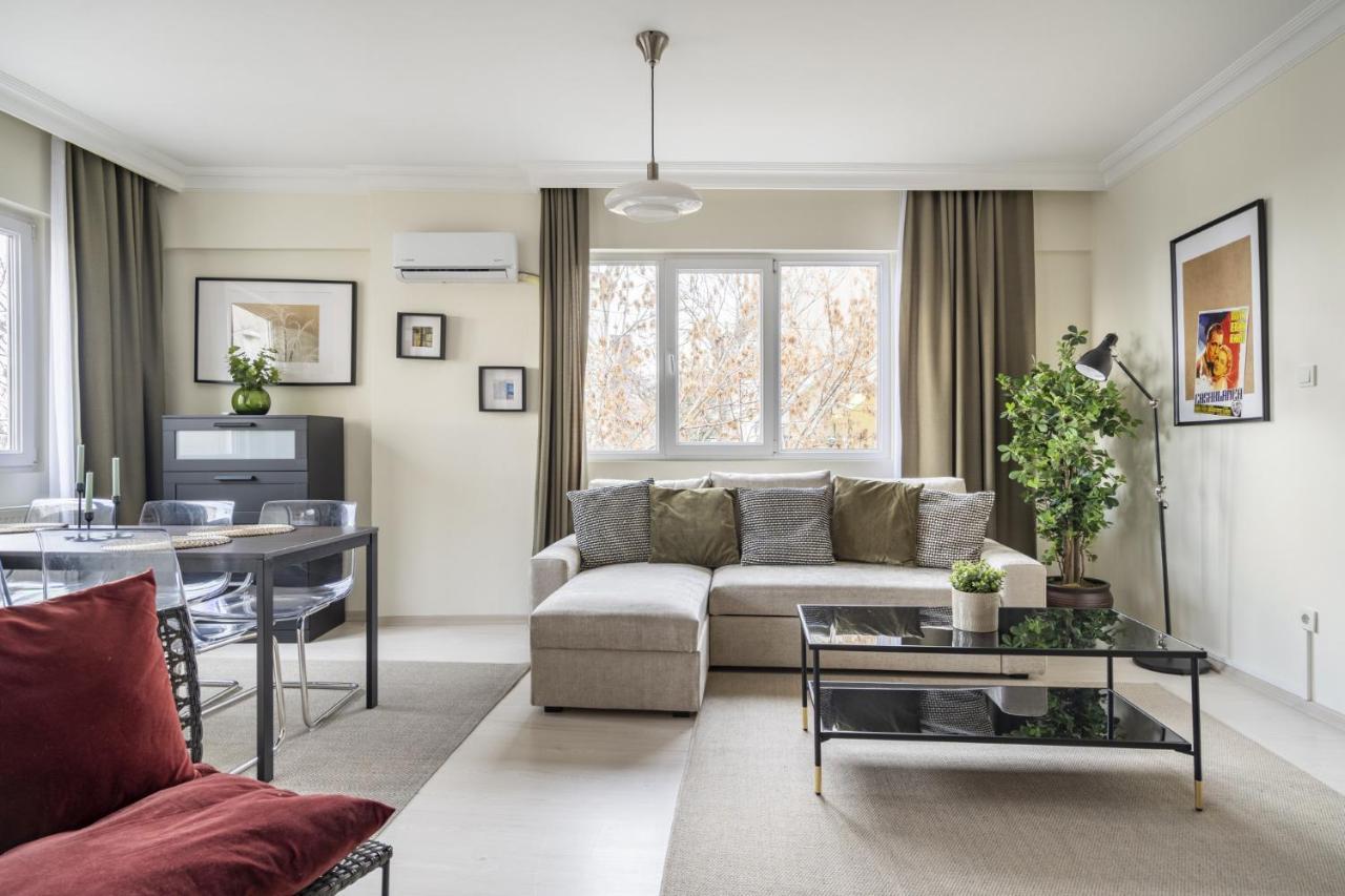 Ferienwohnung Modern Flat With Balcony On Bagdat Street Istanbul Exterior foto